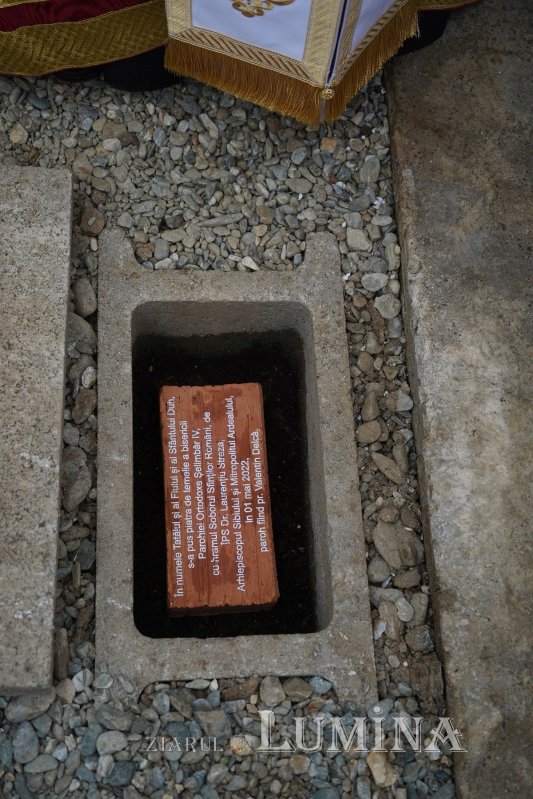 Piatră de temelie pentru o nouă biserică în Şelimbăr, judeţul Sibiu 212160