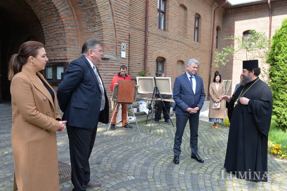 Artiști plastici din România și Republica Moldova la Mănăstirea Plumbuita 212525