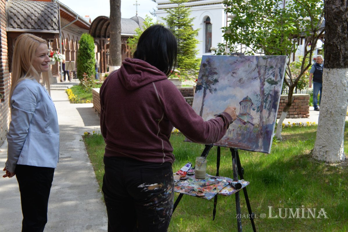 Artiști plastici din România și Republica Moldova la Mănăstirea Plumbuita 212533