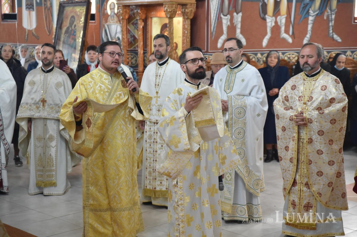 Hirotonie întru preot la Parohia Parc Rahova 1 din Capitală 212477