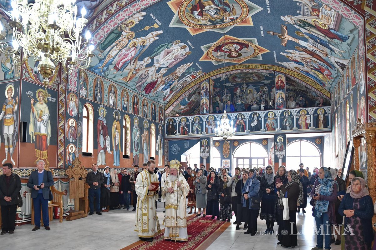 Hirotonie întru preot la Parohia Parc Rahova 1 din Capitală 212487