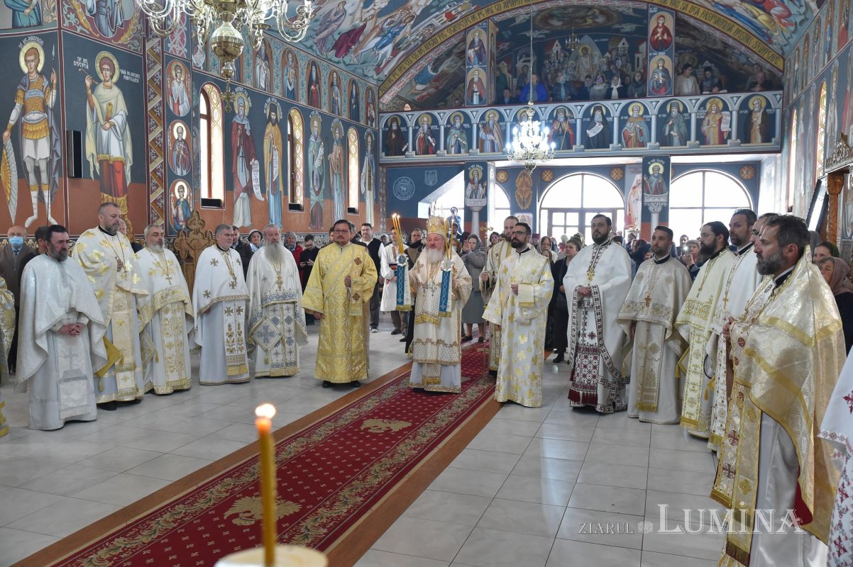 Hirotonie întru preot la Parohia Parc Rahova 1 din Capitală 212489