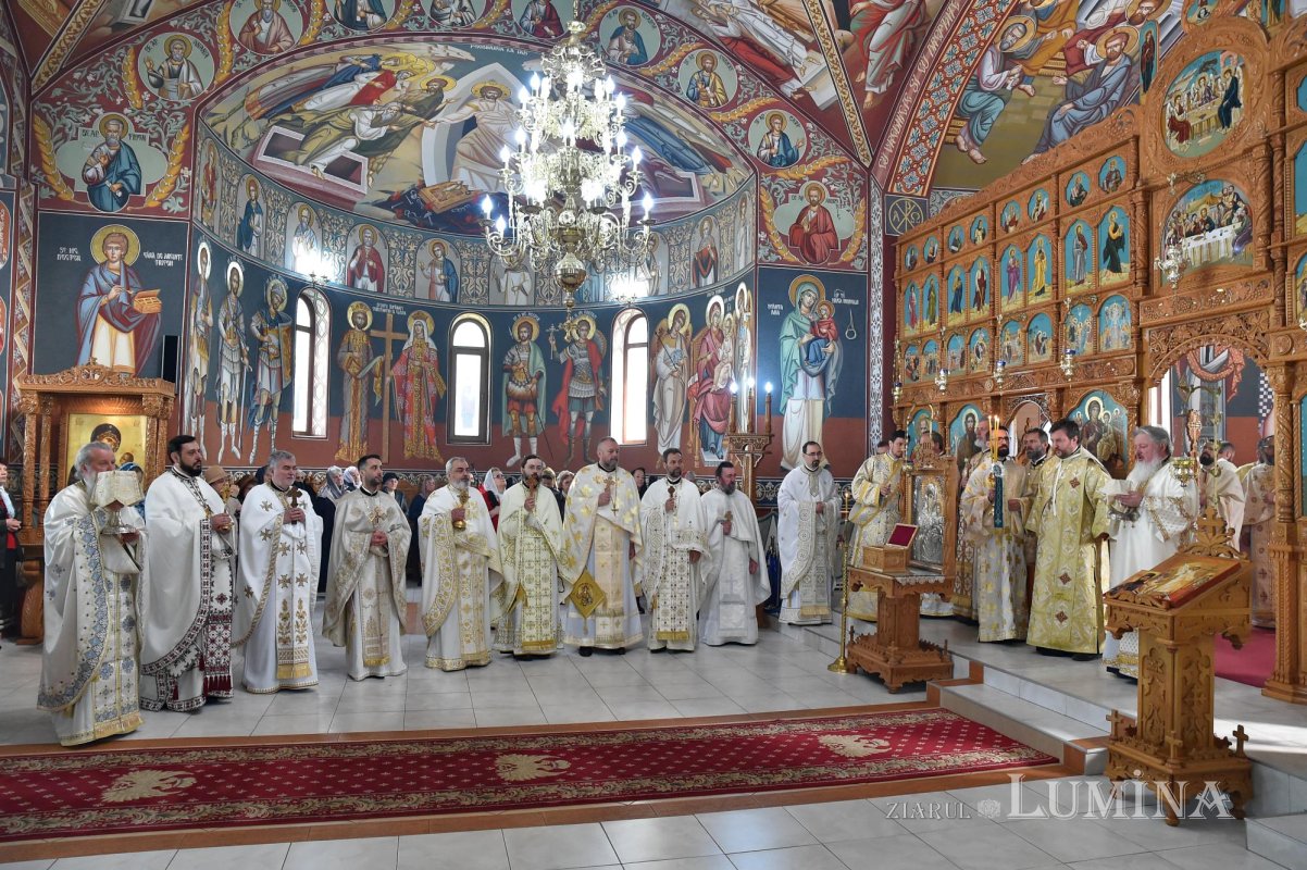 Hirotonie întru preot la Parohia Parc Rahova 1 din Capitală 212506