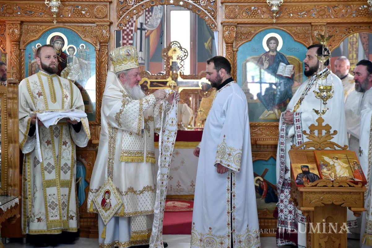 Hirotonie întru preot la Parohia Parc Rahova 1 din Capitală 212512