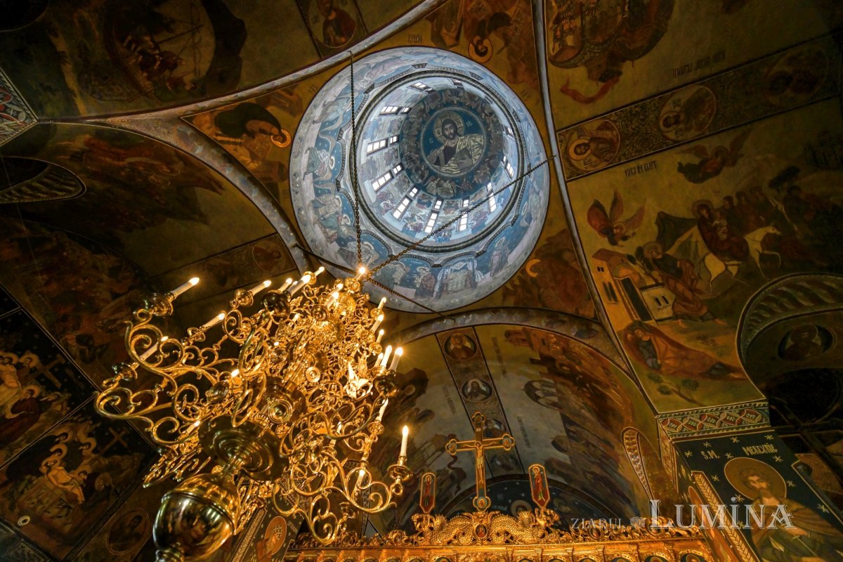 „Femeile mironosițe, dascăli ai evlaviei creștine” 212876