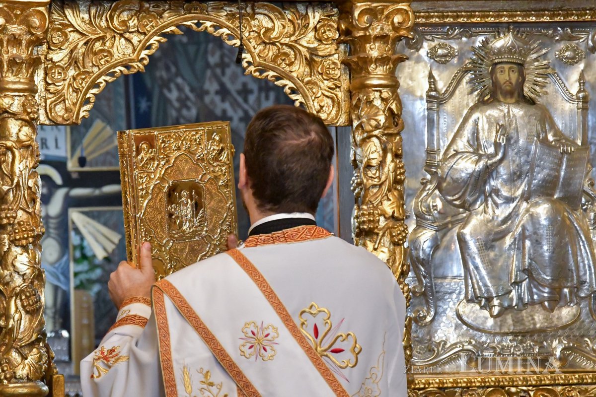 „Femeile mironosițe, dascăli ai evlaviei creștine” 212878