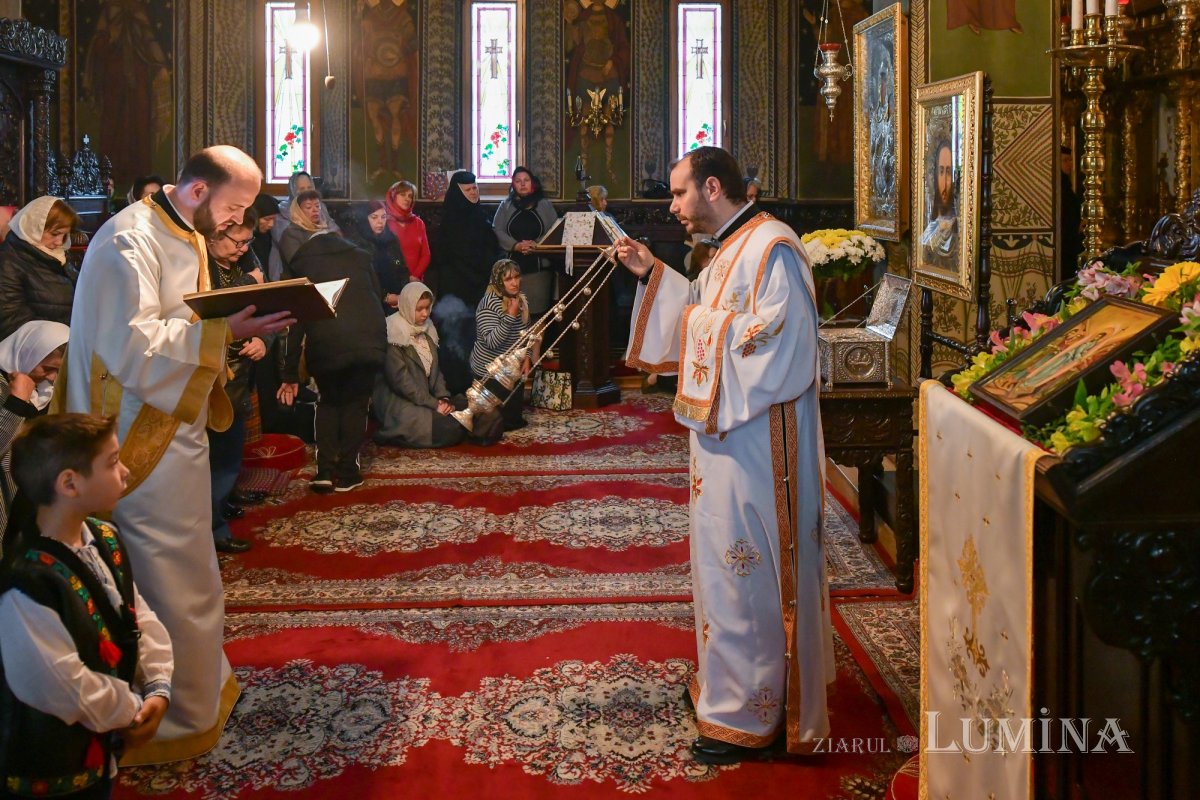 „Femeile mironosițe, dascăli ai evlaviei creștine” 212881