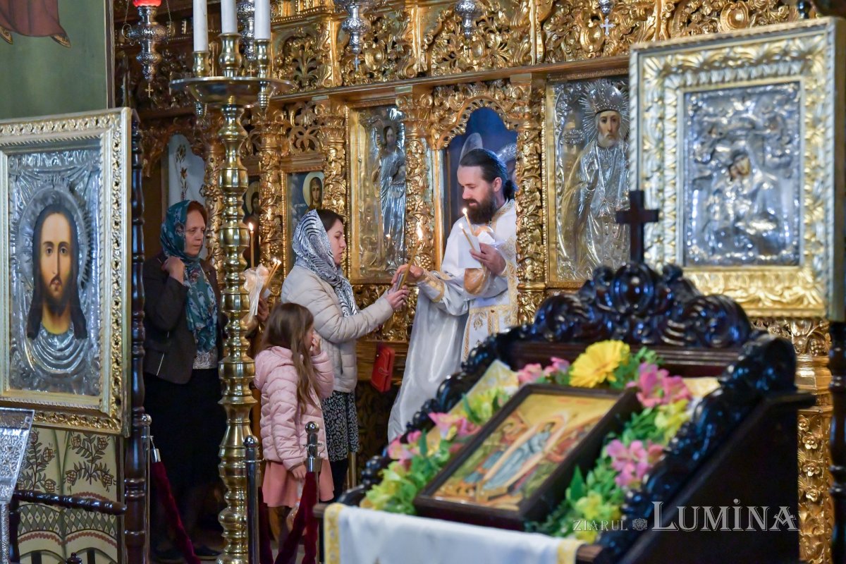 „Femeile mironosițe, dascăli ai evlaviei creștine” 212887