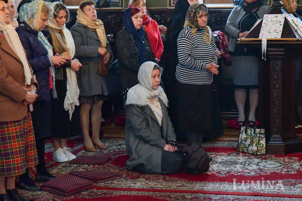 „Femeile mironosițe, dascăli ai evlaviei creștine” 212896