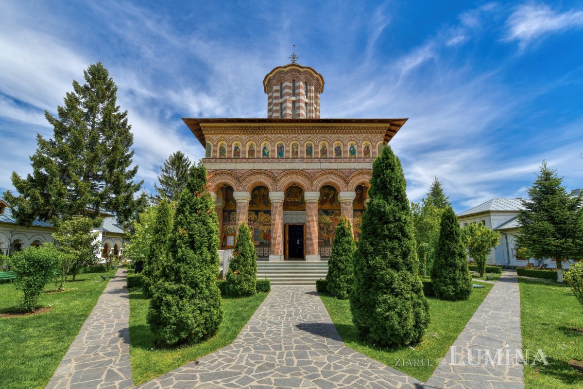 „Femeile mironosițe, dascăli ai evlaviei creștine” 212897