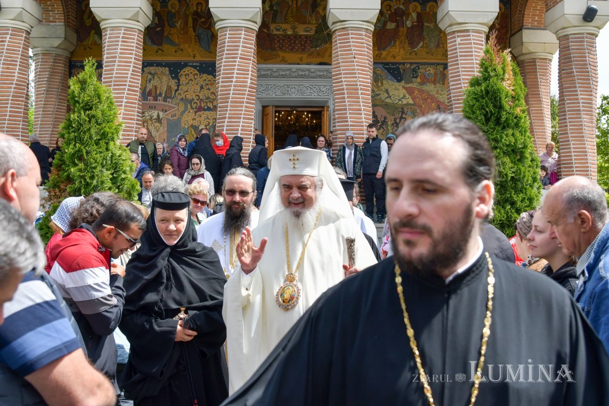 „Femeile mironosițe, dascăli ai evlaviei creștine” 212912