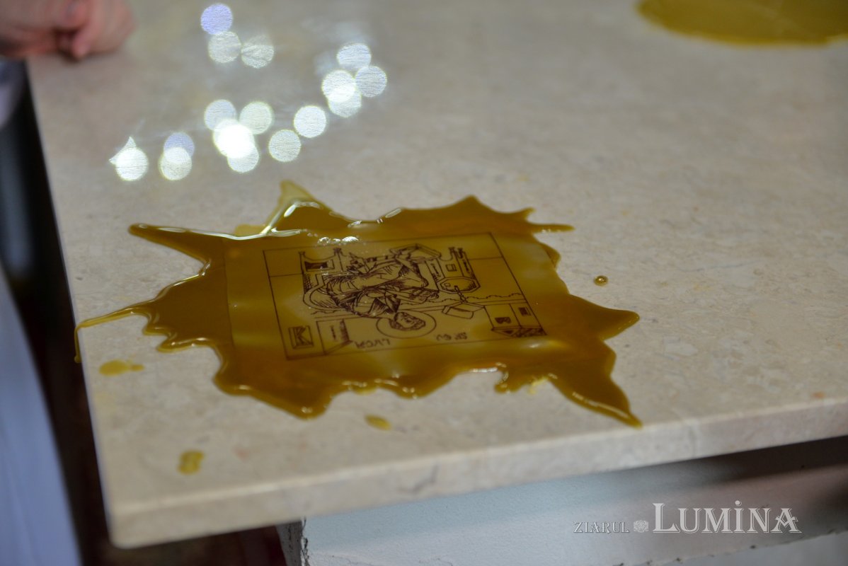 Veșmânt de sfințenie pentru un nou lăcaș de rugăciune prahovean 212830