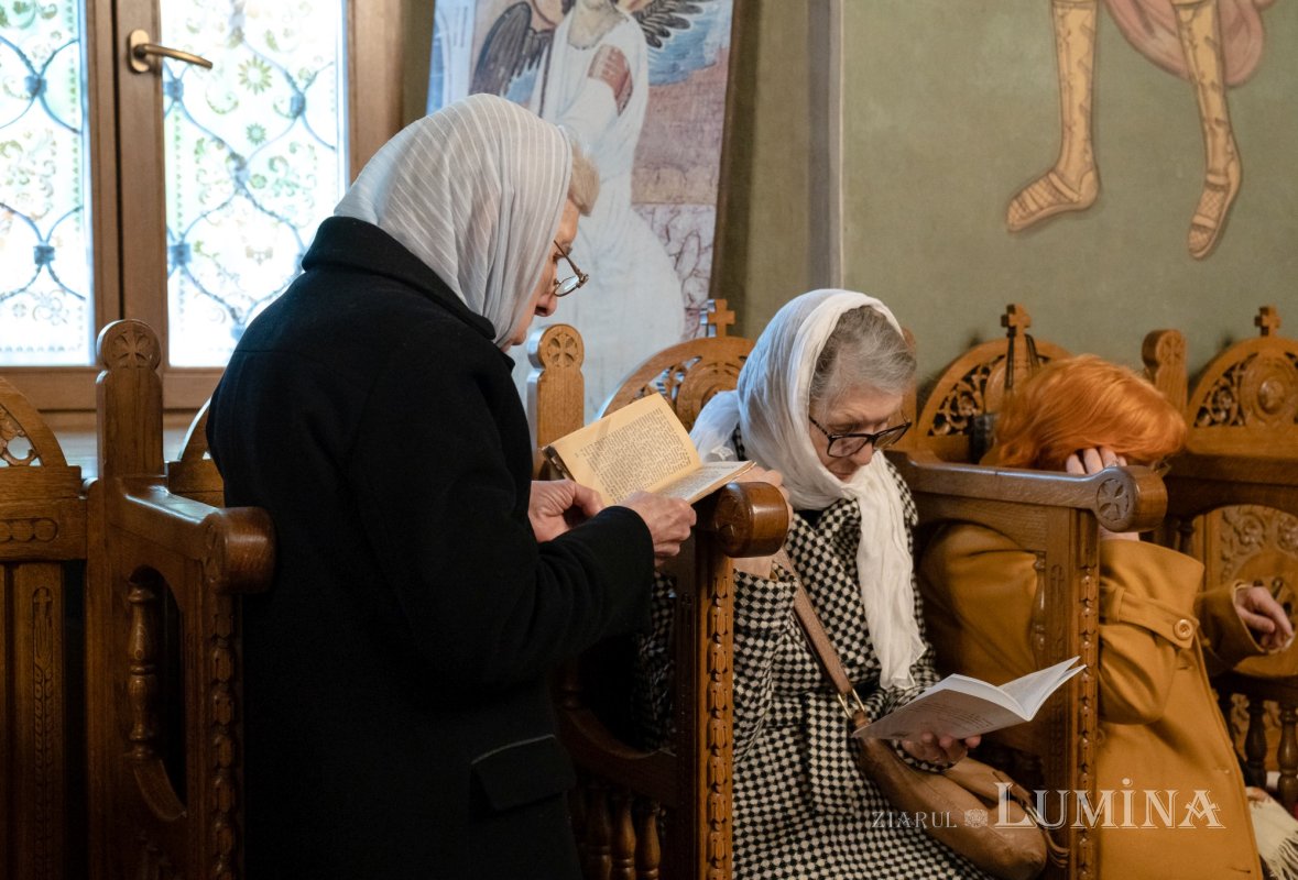 Sărbătoare la Biserica „Sfântul Nicolae”-Dintr-o zi din Bucureşti 213060