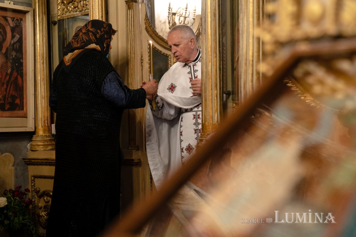 Sărbătoare la Biserica „Sfântul Nicolae”-Dintr-o zi din Bucureşti 213063