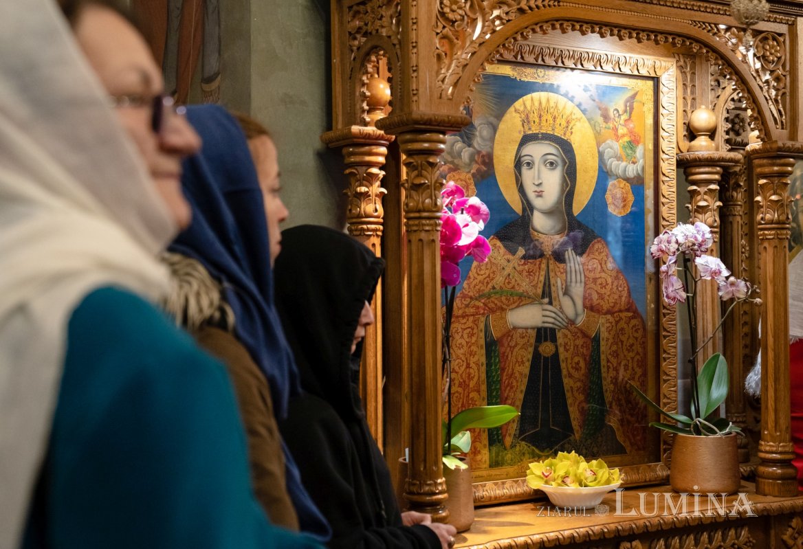 Sărbătoare la Biserica „Sfântul Nicolae”-Dintr-o zi din Bucureşti 213072