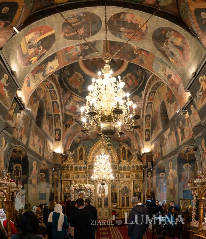 Sărbătoare la Biserica „Sfântul Nicolae”-Dintr-o zi din Bucureşti 213081