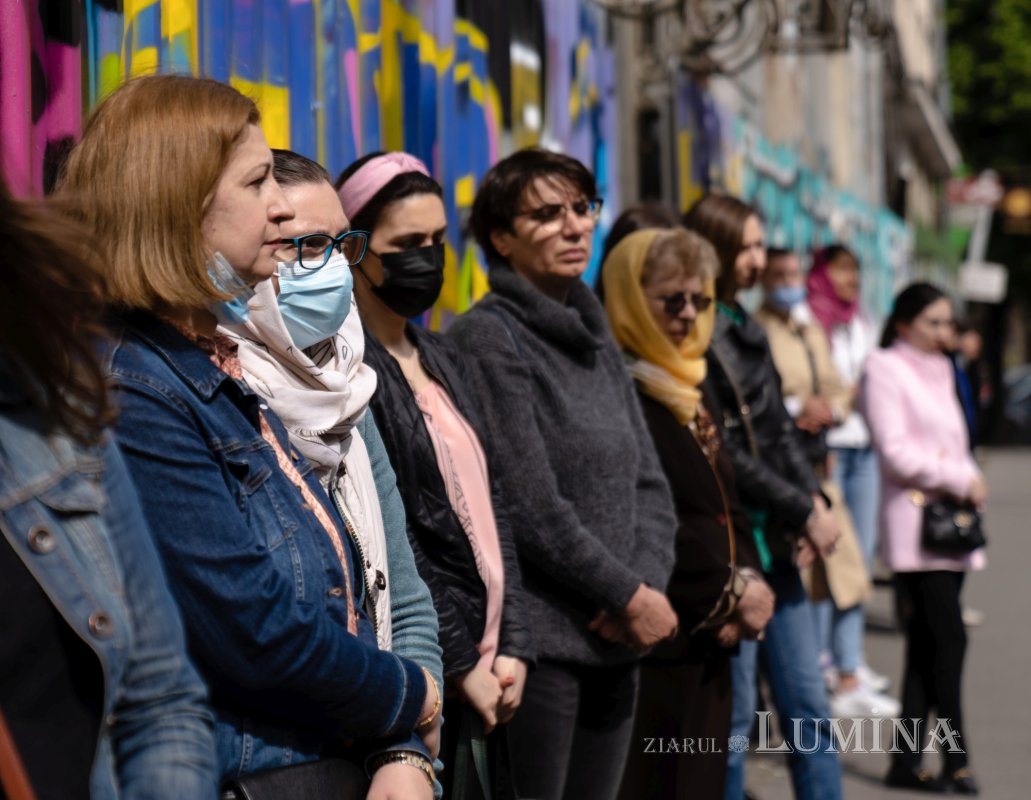 Sărbătoare la Biserica „Sfântul Nicolae”-Dintr-o zi din Bucureşti 213101