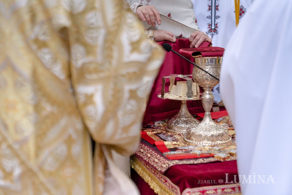 Sărbătoare la Biserica „Sfântul Nicolae”-Dintr-o zi din Bucureşti 213142