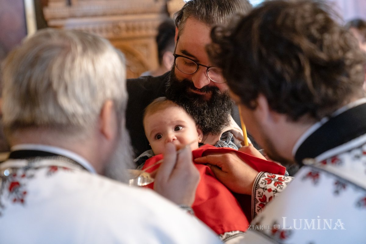 Sărbătoare la Biserica „Sfântul Nicolae”-Dintr-o zi din Bucureşti 213148