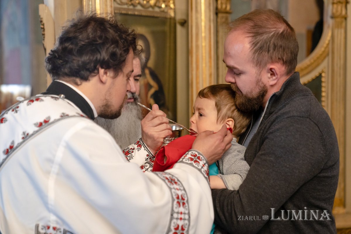 Sărbătoare la Biserica „Sfântul Nicolae”-Dintr-o zi din Bucureşti 213151