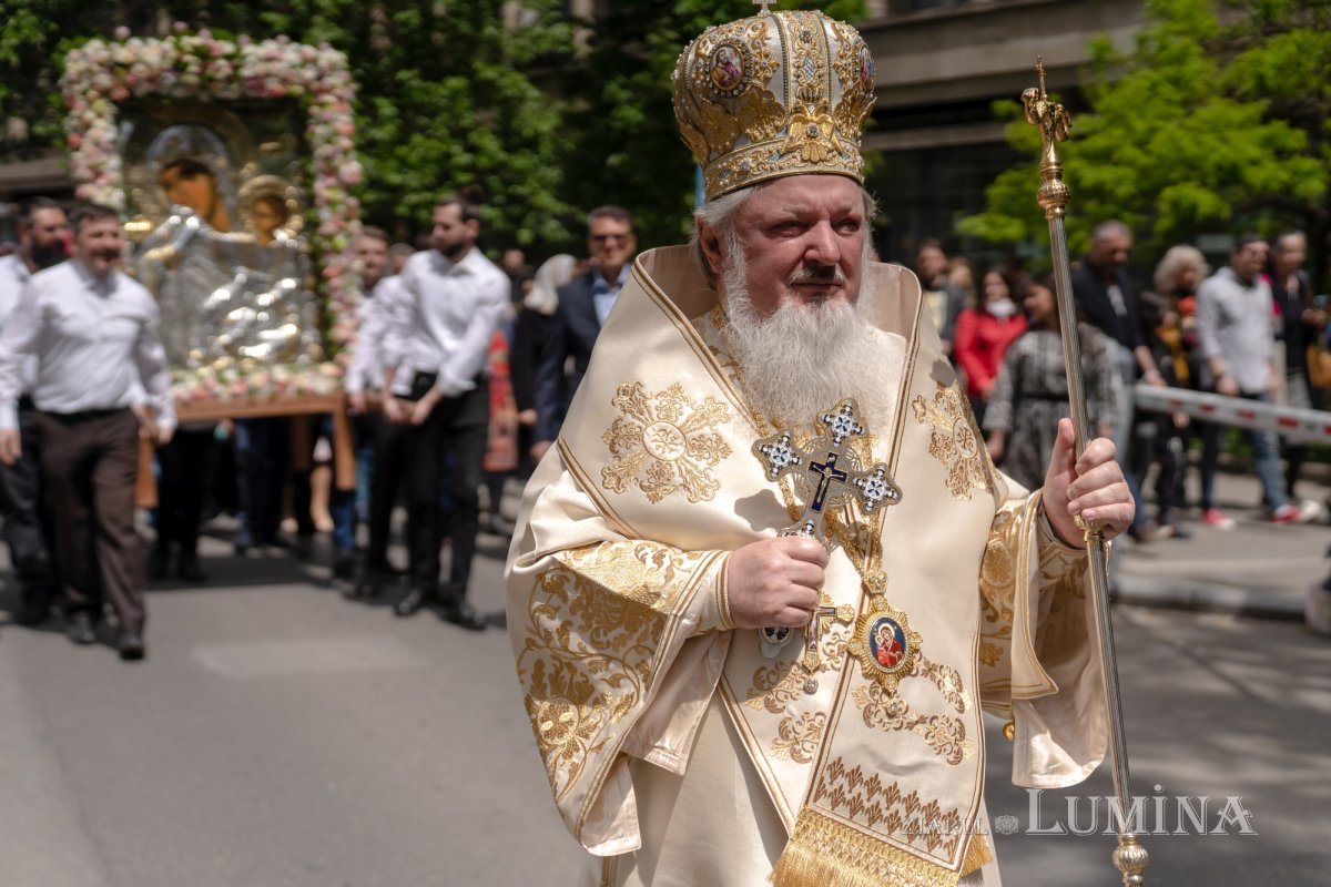 Sărbătoare la Biserica „Sfântul Nicolae”-Dintr-o zi din Bucureşti 213174