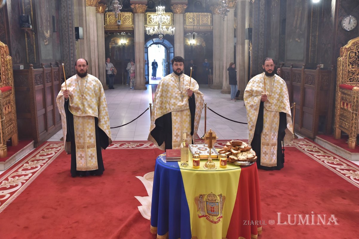 Regii României au fost pomeniți la Catedrala Patriarhală 213352