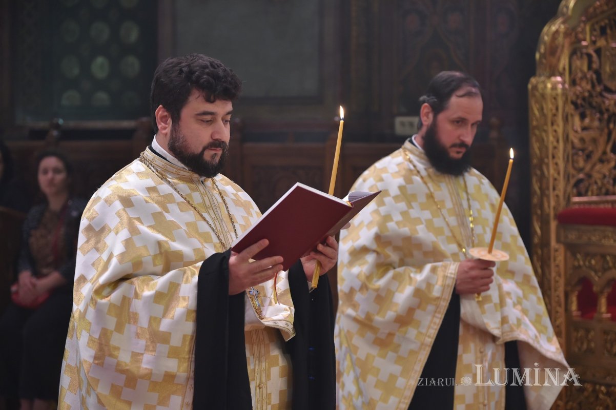 Regii României au fost pomeniți la Catedrala Patriarhală 213354