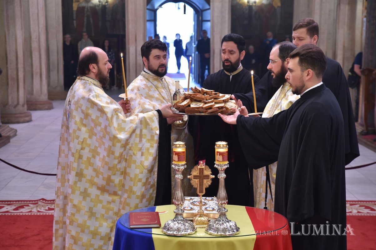 Regii României au fost pomeniți la Catedrala Patriarhală 213362
