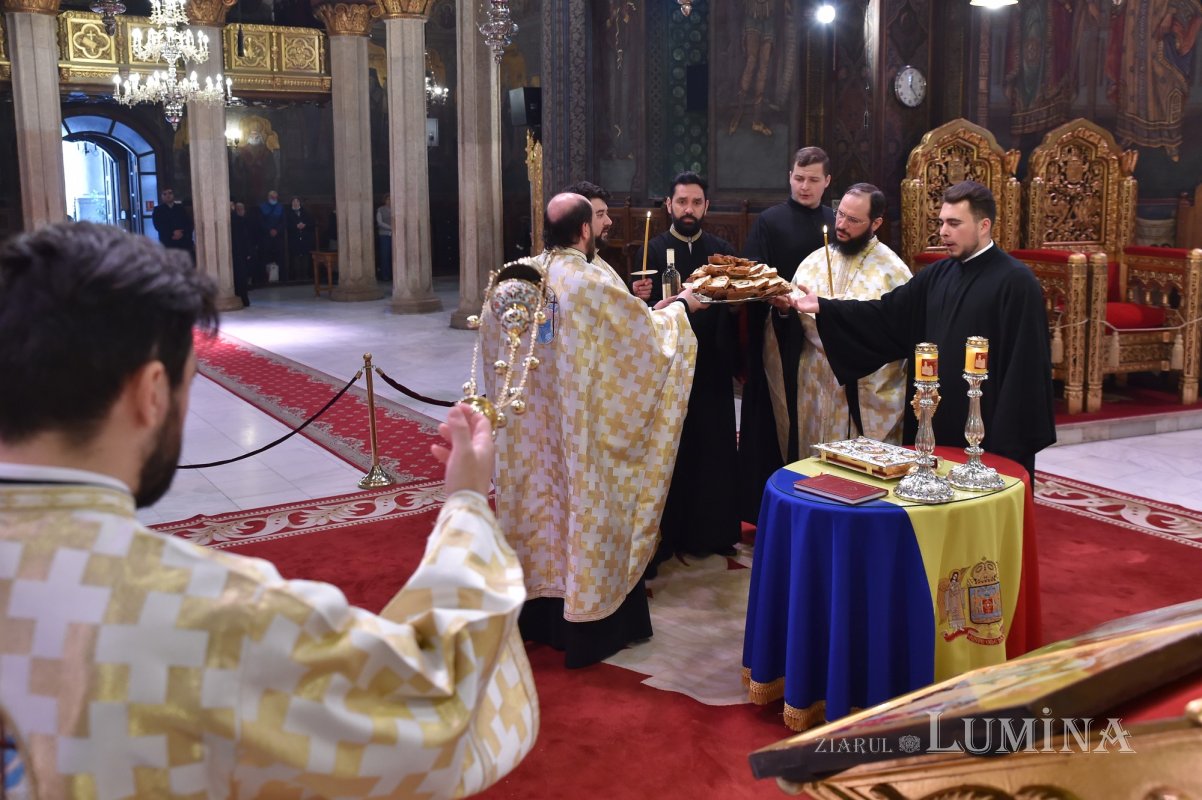 Regii României au fost pomeniți la Catedrala Patriarhală 213363