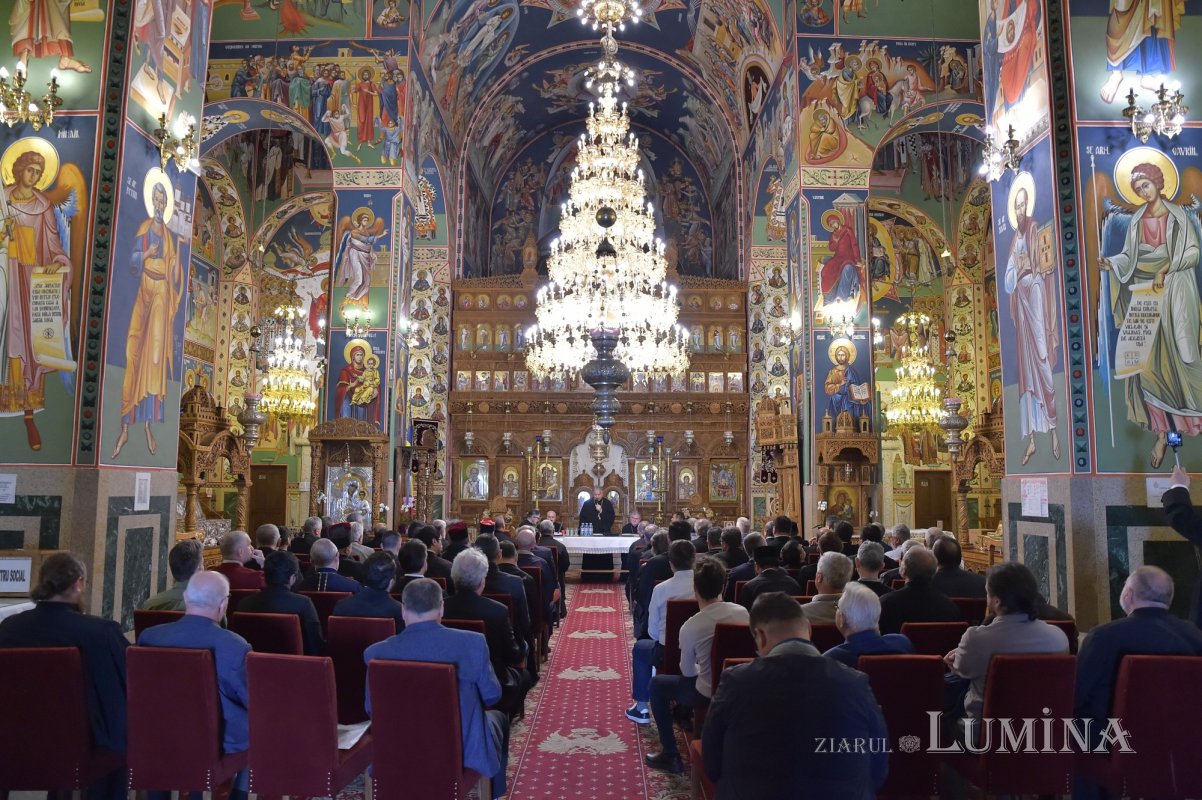 Alegerea noii Adunări eparhiale a Arhiepiscopiei Bucureștilor 213641