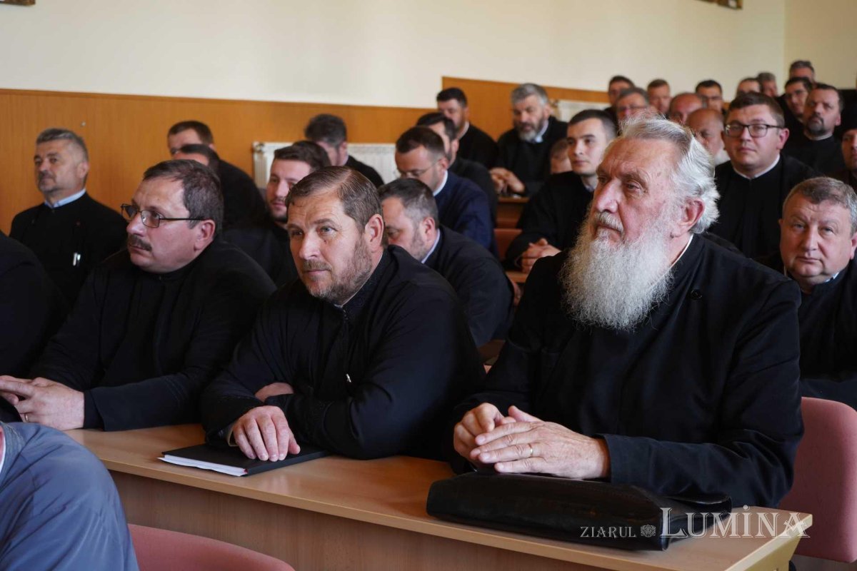 Conferinţă preoţească la Sibiu 213615