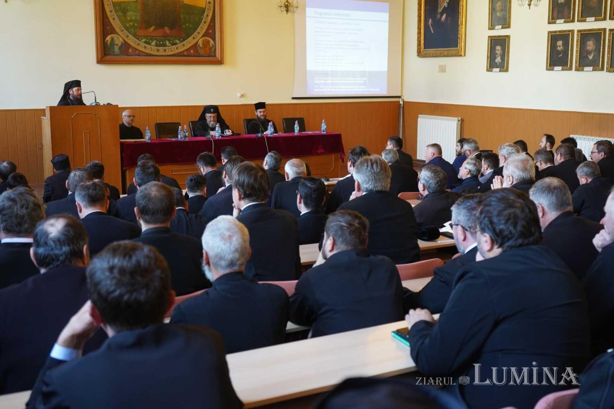 Conferinţă preoţească la Sibiu 213617
