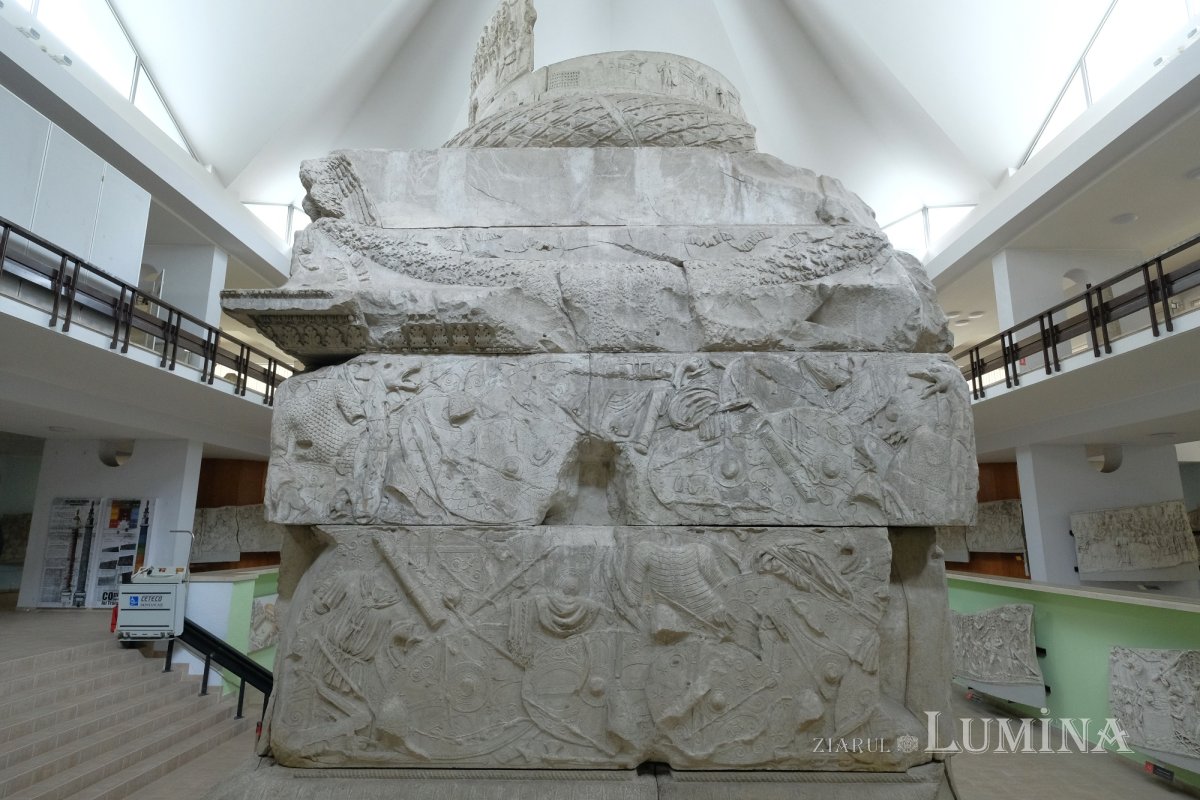 Istoria la ea acasă 214156