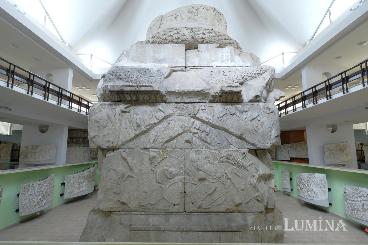 Istoria la ea acasă 214157