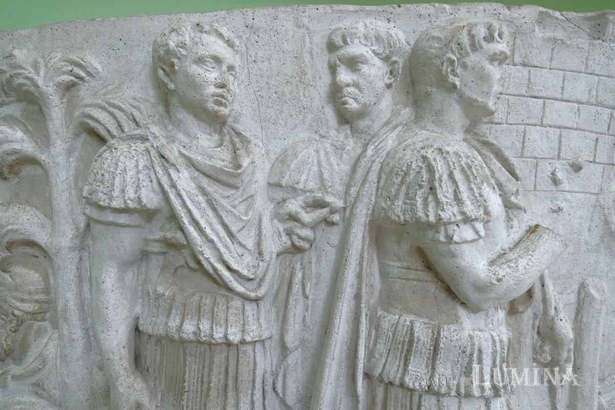 Istoria la ea acasă 214167