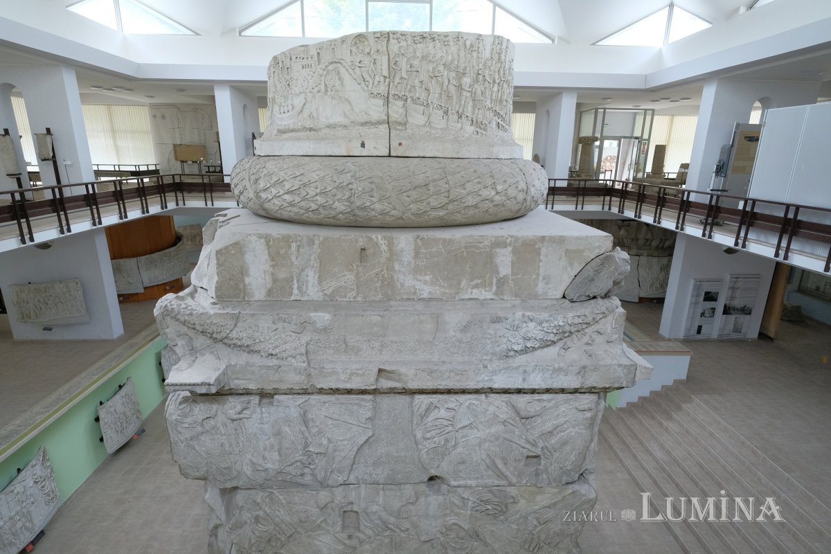 Istoria la ea acasă 214180