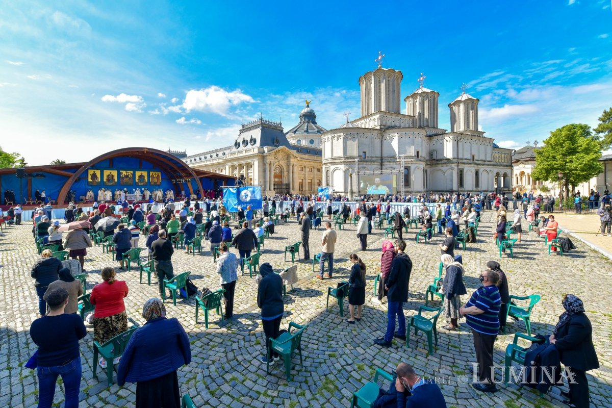 Proclamarea canonizării Sfintei Teofana Basarab la hramul istoric al Catedralei Patriarhale 214245