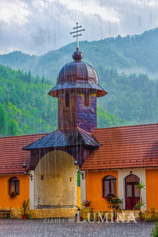 Fotografii artistice ale Publicațiilor Lumina 214371