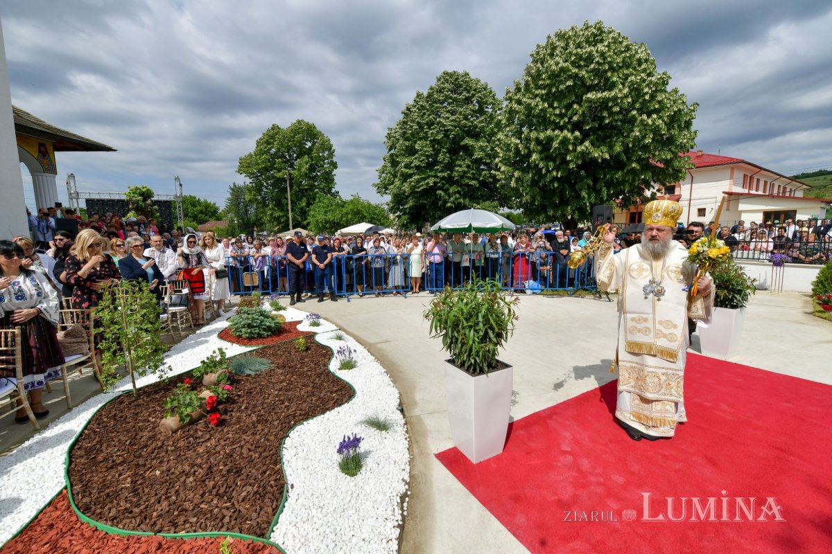 Binecuvântarea lucrărilor la biserica parohiei prahovene Pleașa 214844