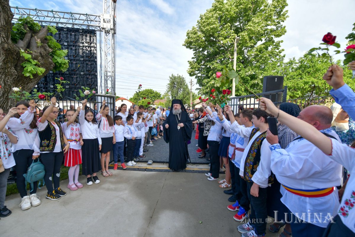 Binecuvântarea lucrărilor la biserica parohiei prahovene Pleașa 214848