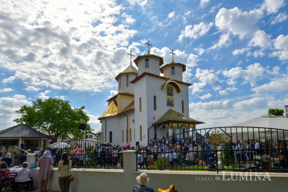 Binecuvântarea lucrărilor la biserica parohiei prahovene Pleașa 214855