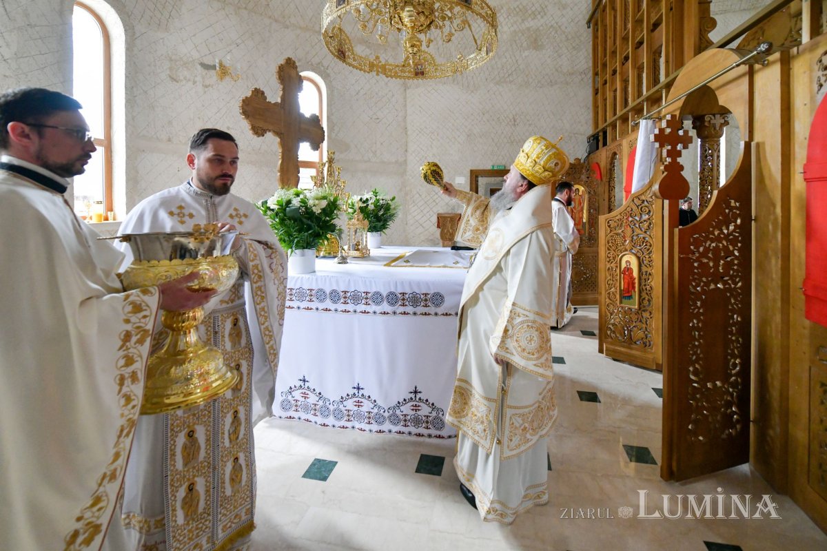 Binecuvântarea lucrărilor la biserica parohiei prahovene Pleașa 214865
