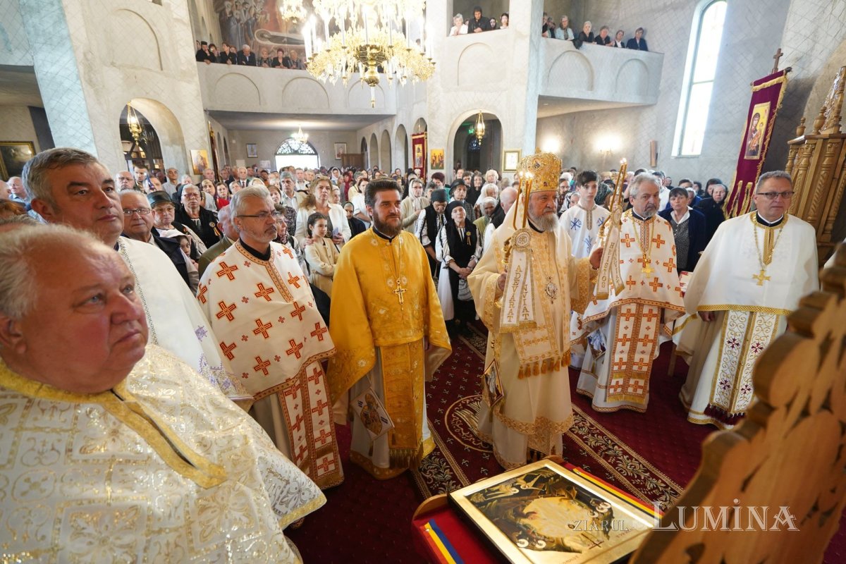 Biserica „Învierea Domnului” din Sibiu a fost târnosită 214912