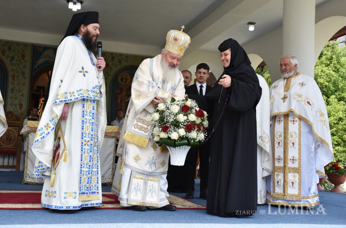 Resfinţire şi binecuvântare la Badon, Episcopia Sălajului 214934