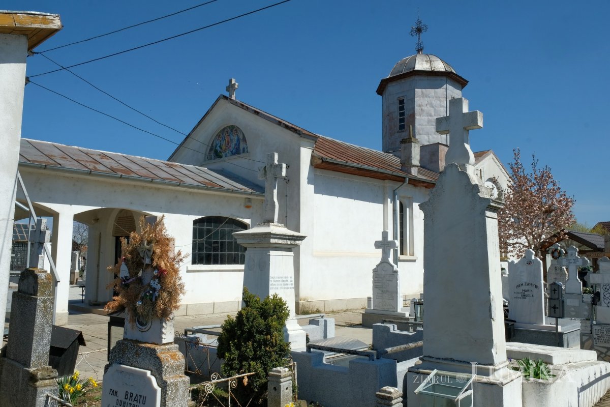 La Bucov, rugăciunea armonizează și unește comunitatea 215198