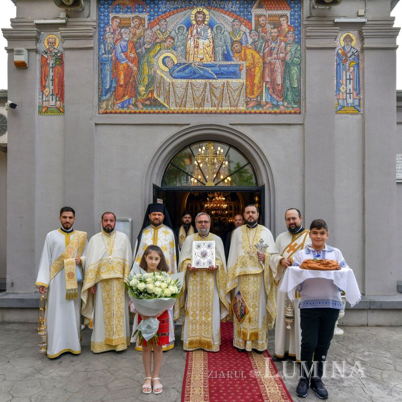 Hirotonie întru diacon la Parohia Militari 1 din București 215390