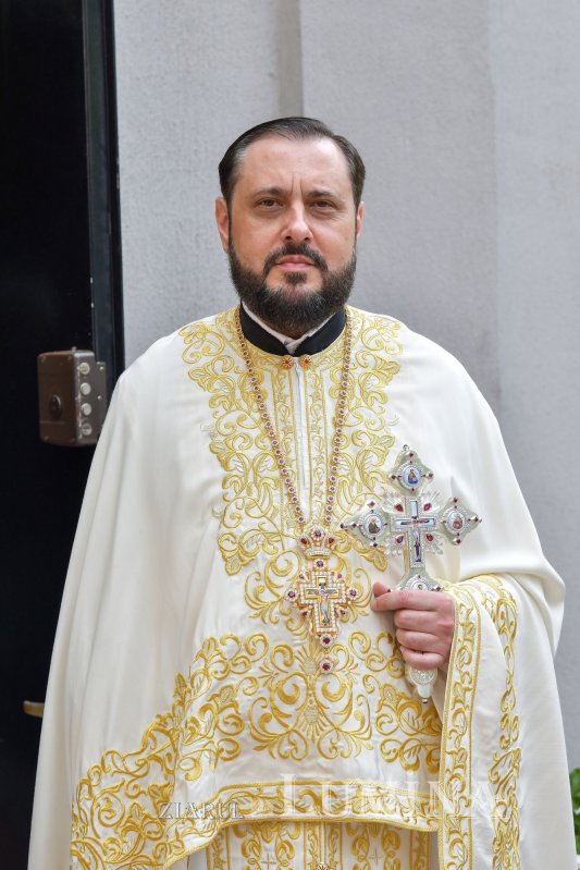 Hirotonie întru diacon la Parohia Militari 1 din București 215391