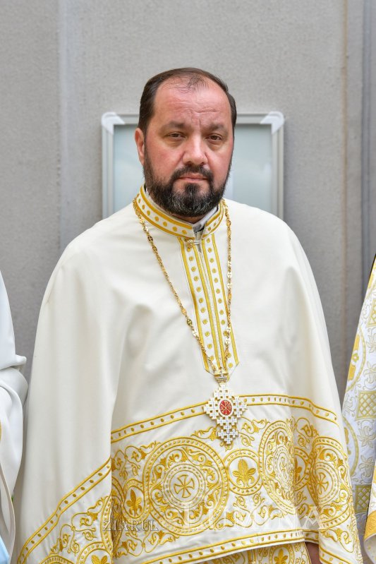 Hirotonie întru diacon la Parohia Militari 1 din București 215394