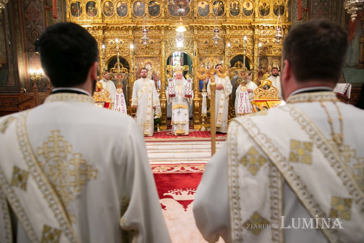 Consilier patriarhal de la Cancelaria Sfântului Sinod, hirotonit întru preot 215523