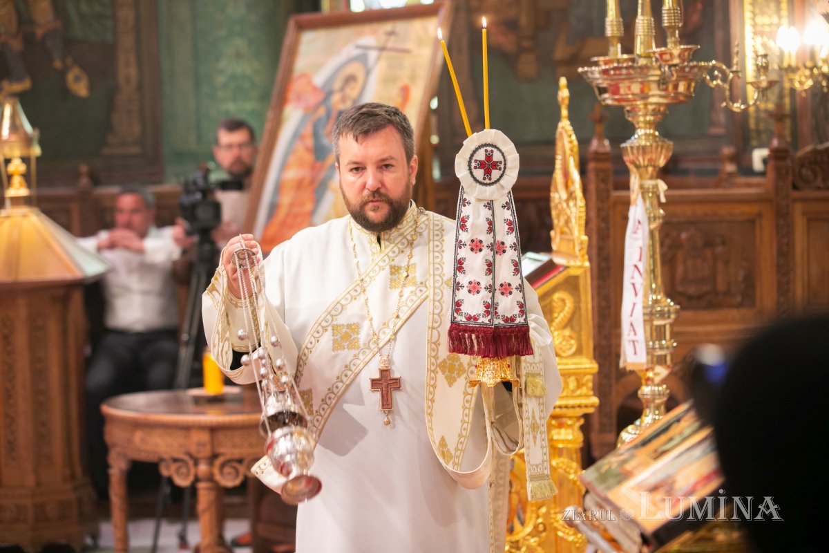 Consilier patriarhal de la Cancelaria Sfântului Sinod, hirotonit întru preot 215527